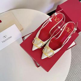 Picture of Valentino Shoes Women _SKUfw155760019fw